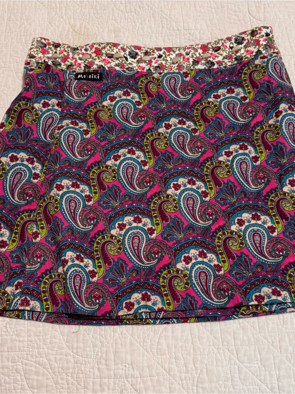 Moshiki Pink Paisley Stretch Mini Skirt one size snap closure